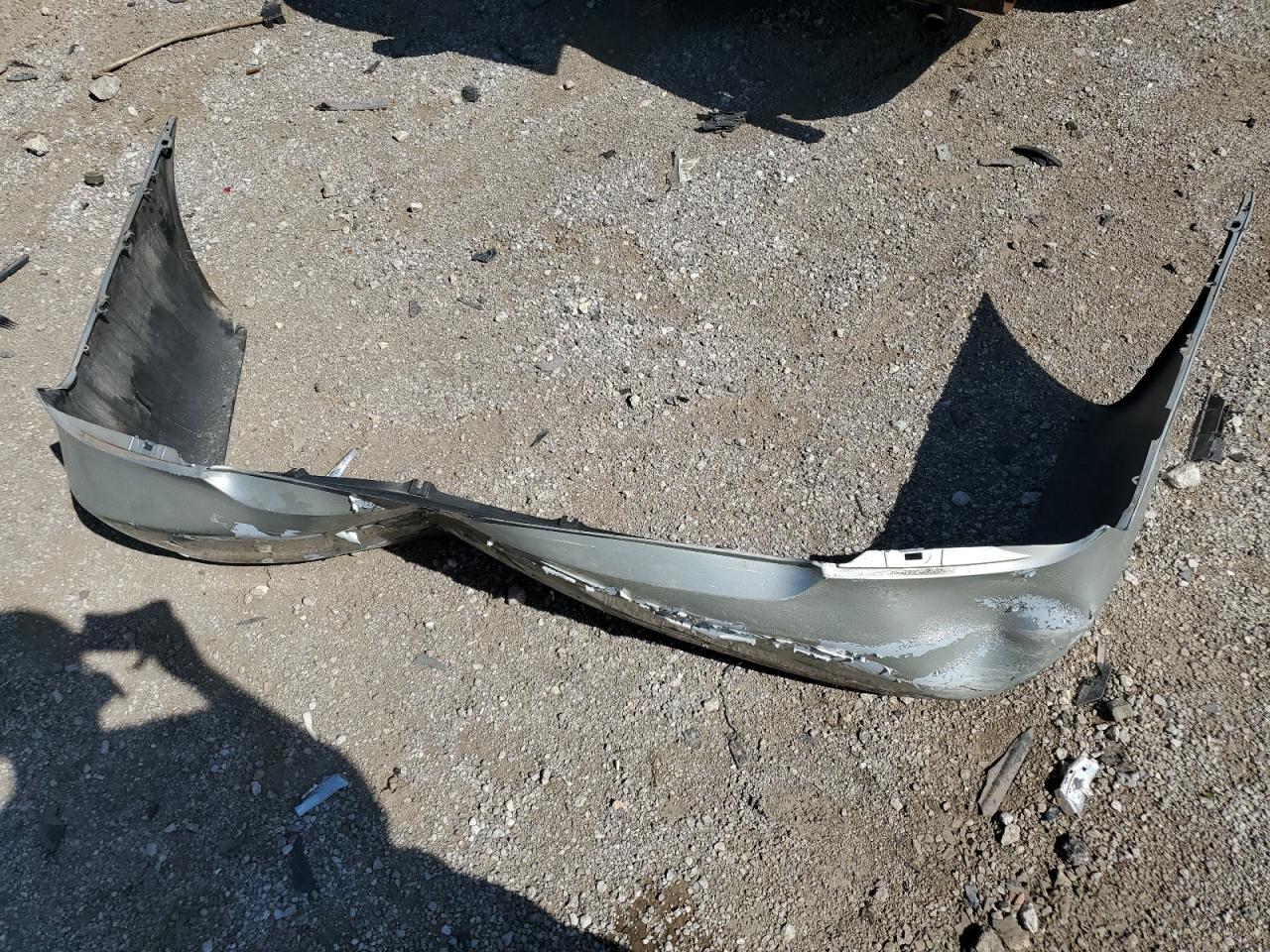 2002 Toyota Camry Le VIN: 4T1BE32K52U550537 Lot: 62015495