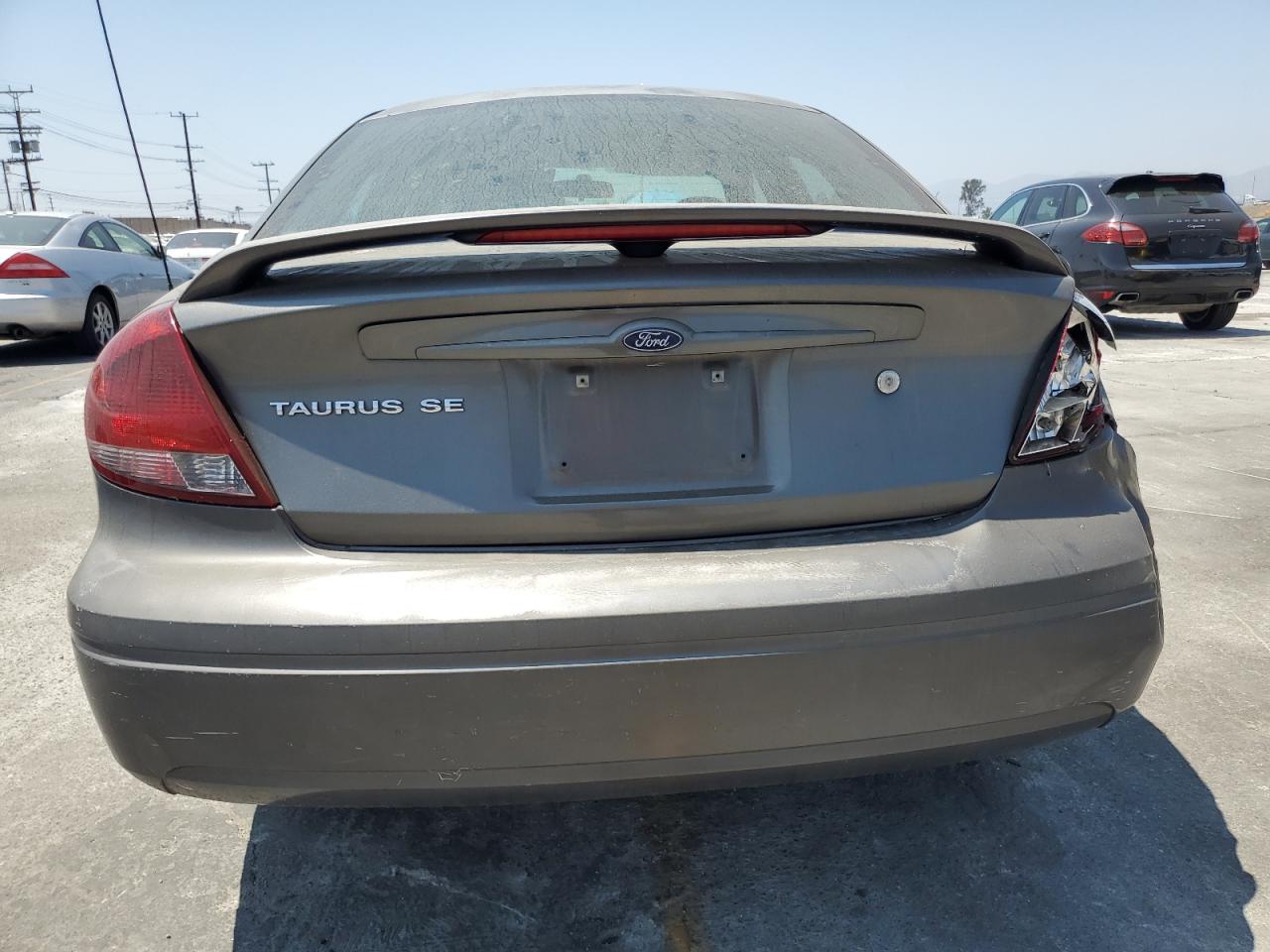 2005 Ford Taurus Se VIN: 1FAFP532X5A236713 Lot: 61955525