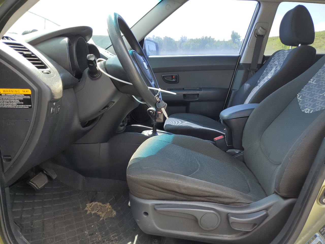 2010 Kia Soul + VIN: KNDJT2A2XA7059461 Lot: 59686355