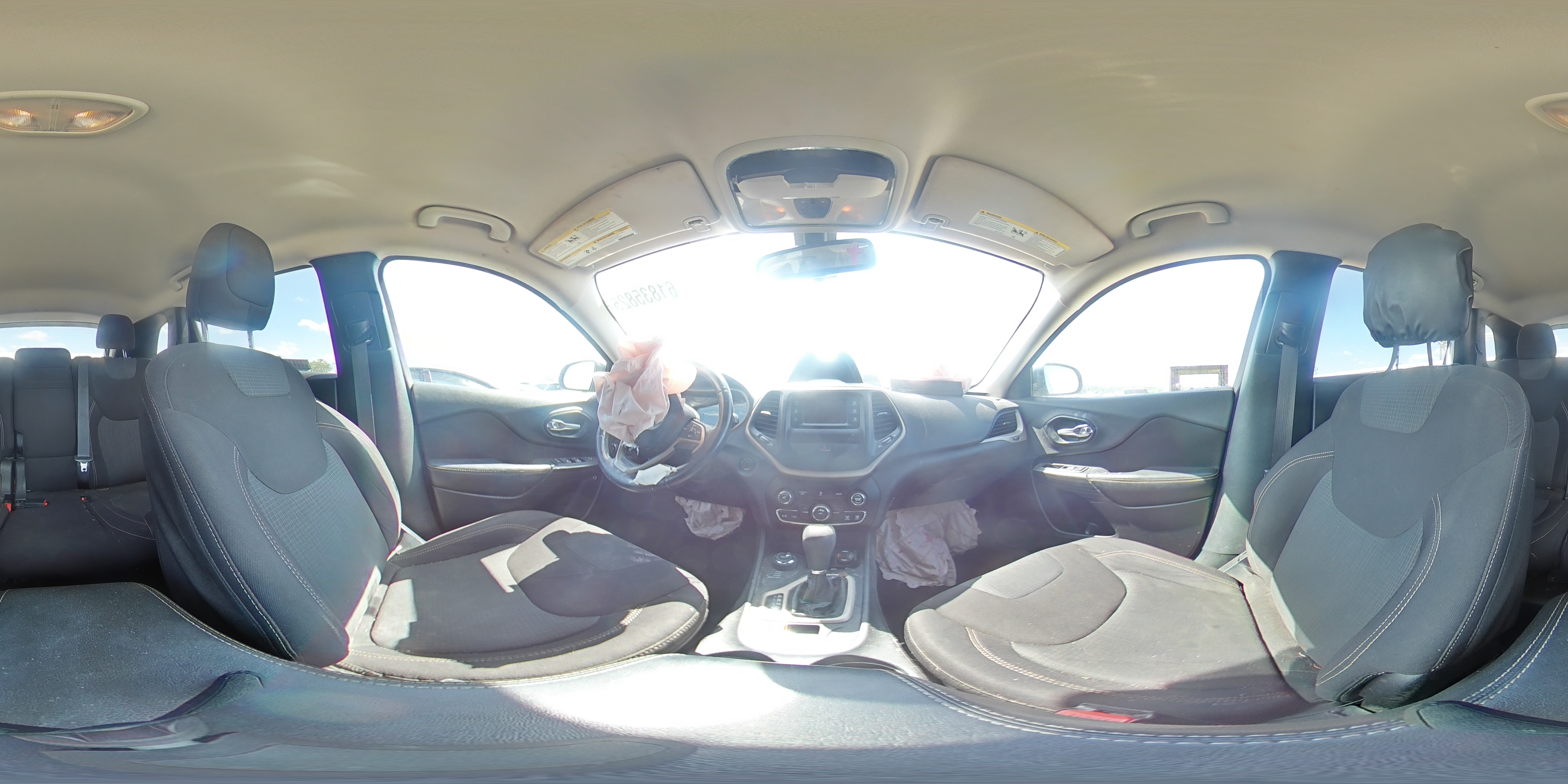 2016 Jeep Cherokee Latitude VIN: 1C4PJMCB6GW218628 Lot: 61835825