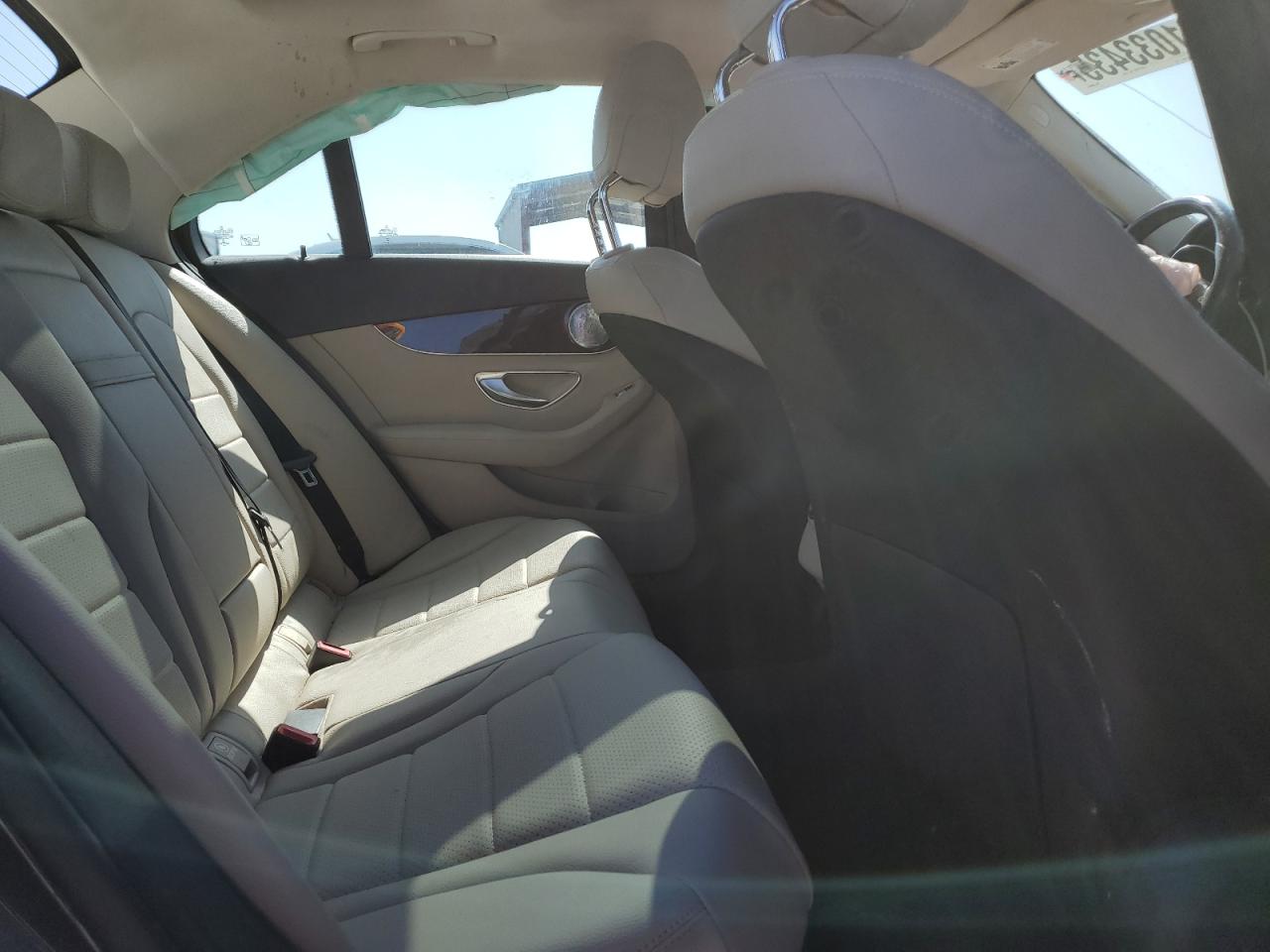 2015 Mercedes-Benz C 300 4Matic VIN: 55SWF4KB9FU094080 Lot: 61033435