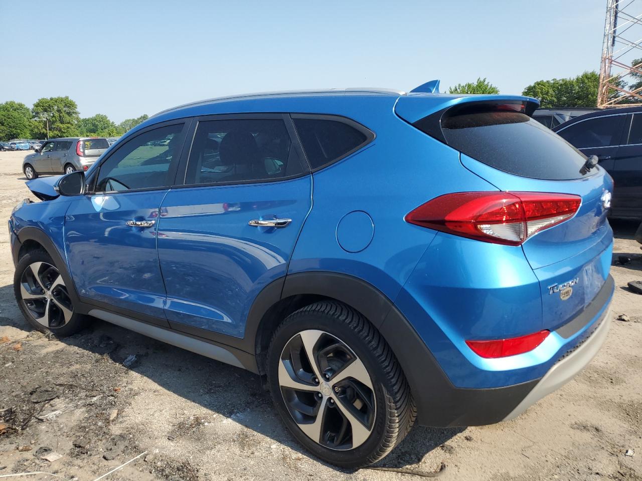 HYUNDAI TUCSON 2018 VIN KM8J33A26JU732569 фото 2