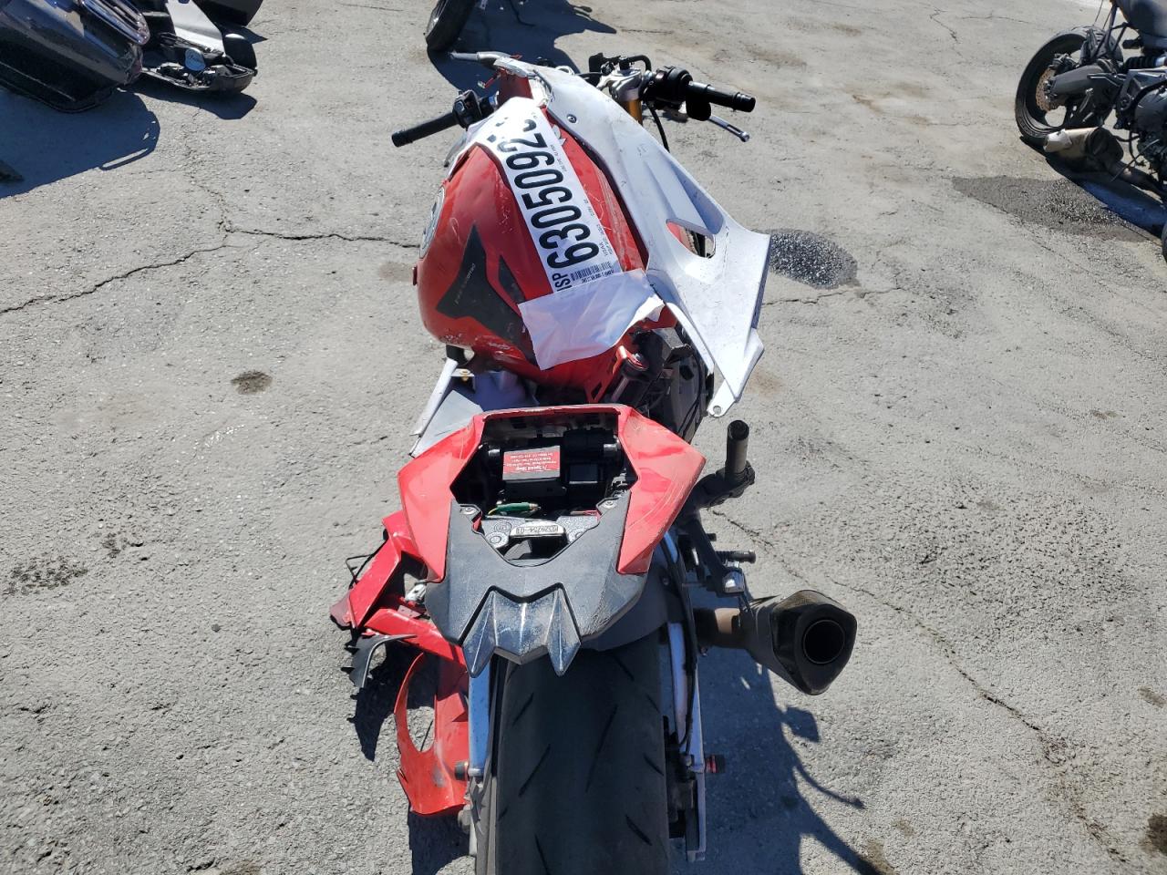2015 BMW S 1000 Rr VIN: WB10D2104FZ352031 Lot: 63050925