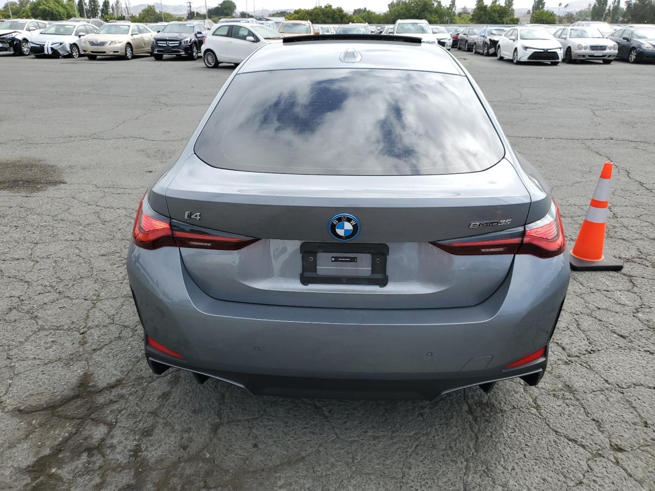 2024 BMW I4 Edrive 35 VIN: WBY43AW02RFR88008 Lot: 60378655