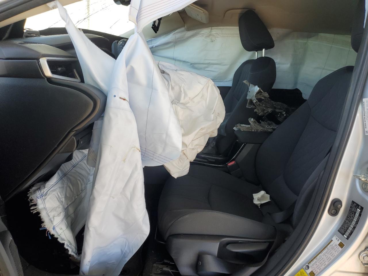 2022 Toyota Corolla Le VIN: JTDEAMDE3N3009877 Lot: 61605765