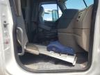 Homestead, FL에서 판매 중인 2016 Freightliner Cascadia 125  - Minor Dent/Scratches