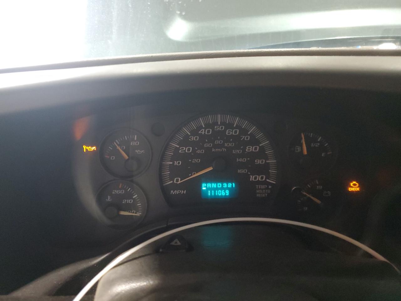 2005 Chevrolet Express G2500 VIN: 1GAGG25U851200586 Lot: 62779785