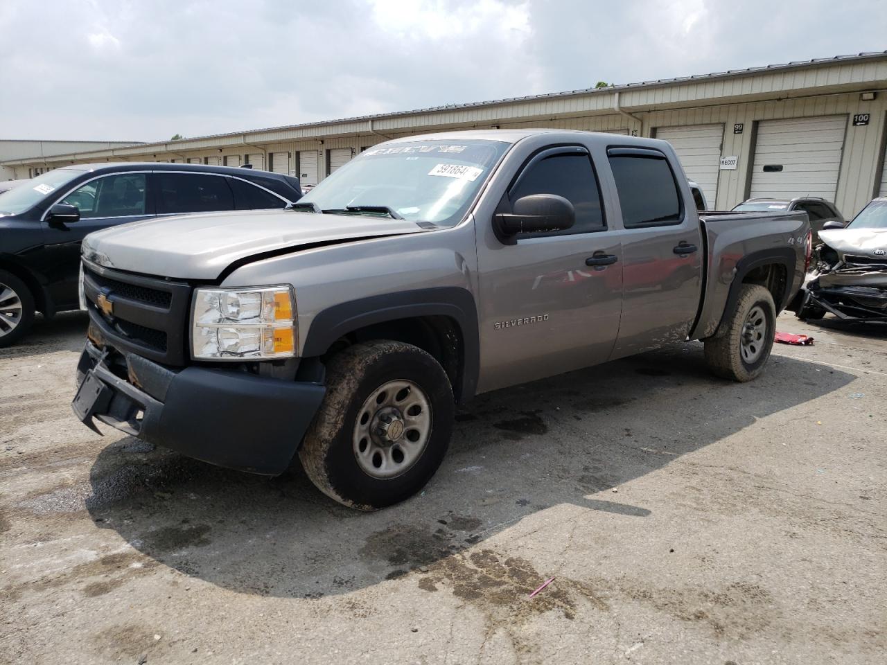 2013 Chevrolet Silverado K1500 продається в Louisville, KY - Front End