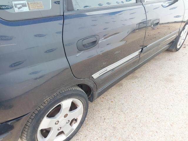 2003 MITSUBISHI SPACE STAR