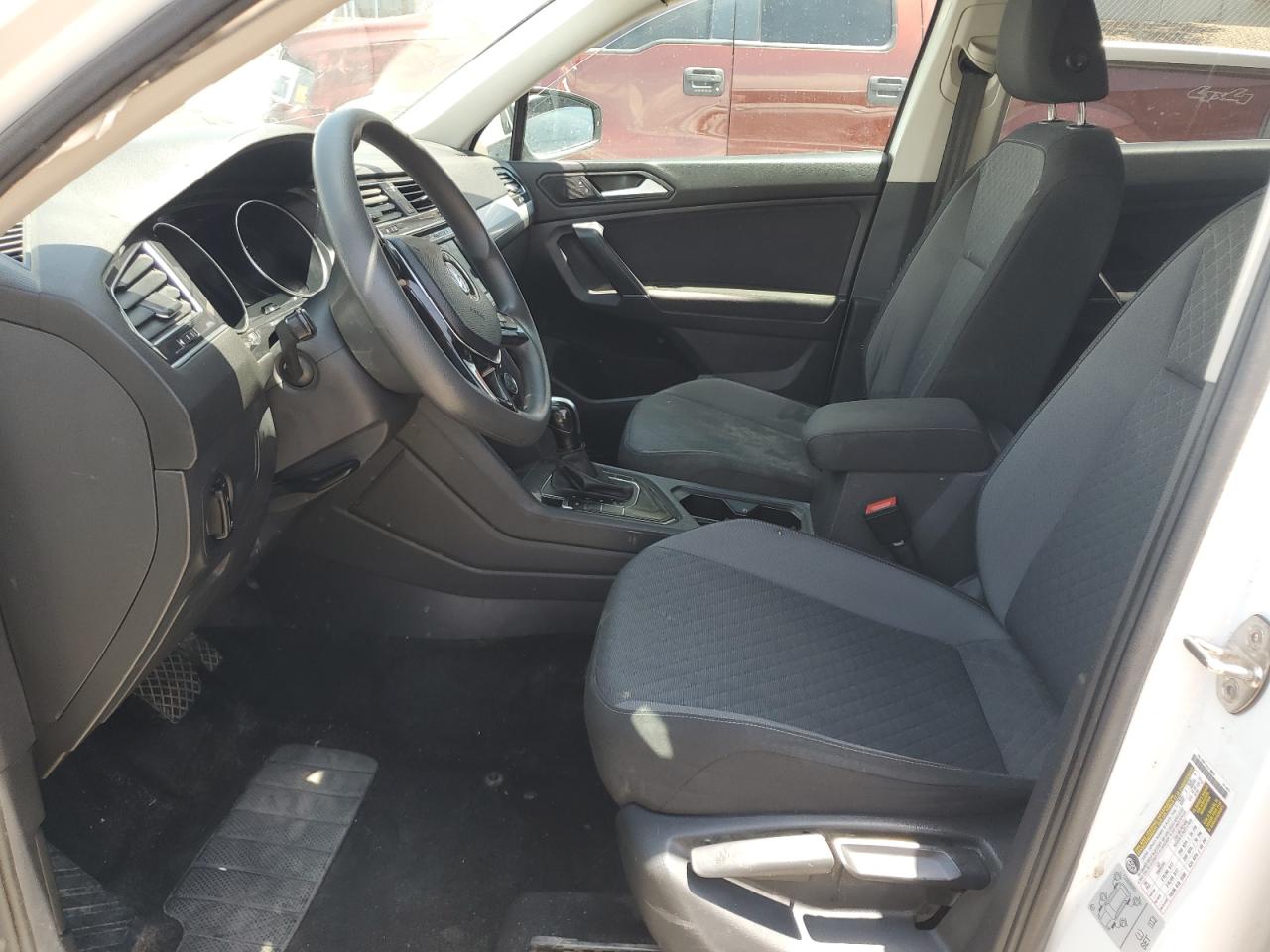 2020 Volkswagen Tiguan S VIN: 3VV1B7AX8LM151013 Lot: 61178855