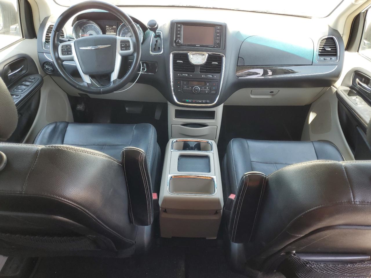 2013 Chrysler Town & Country Touring VIN: 2C4RC1BG3DR638169 Lot: 61269365