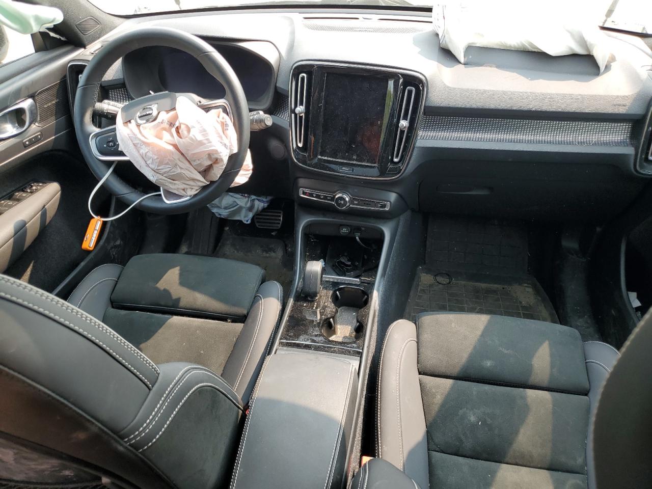 2022 Volvo Xc40 P8 Recharge Ultimate VIN: YV4ED3UBXN2745502 Lot: 59583225