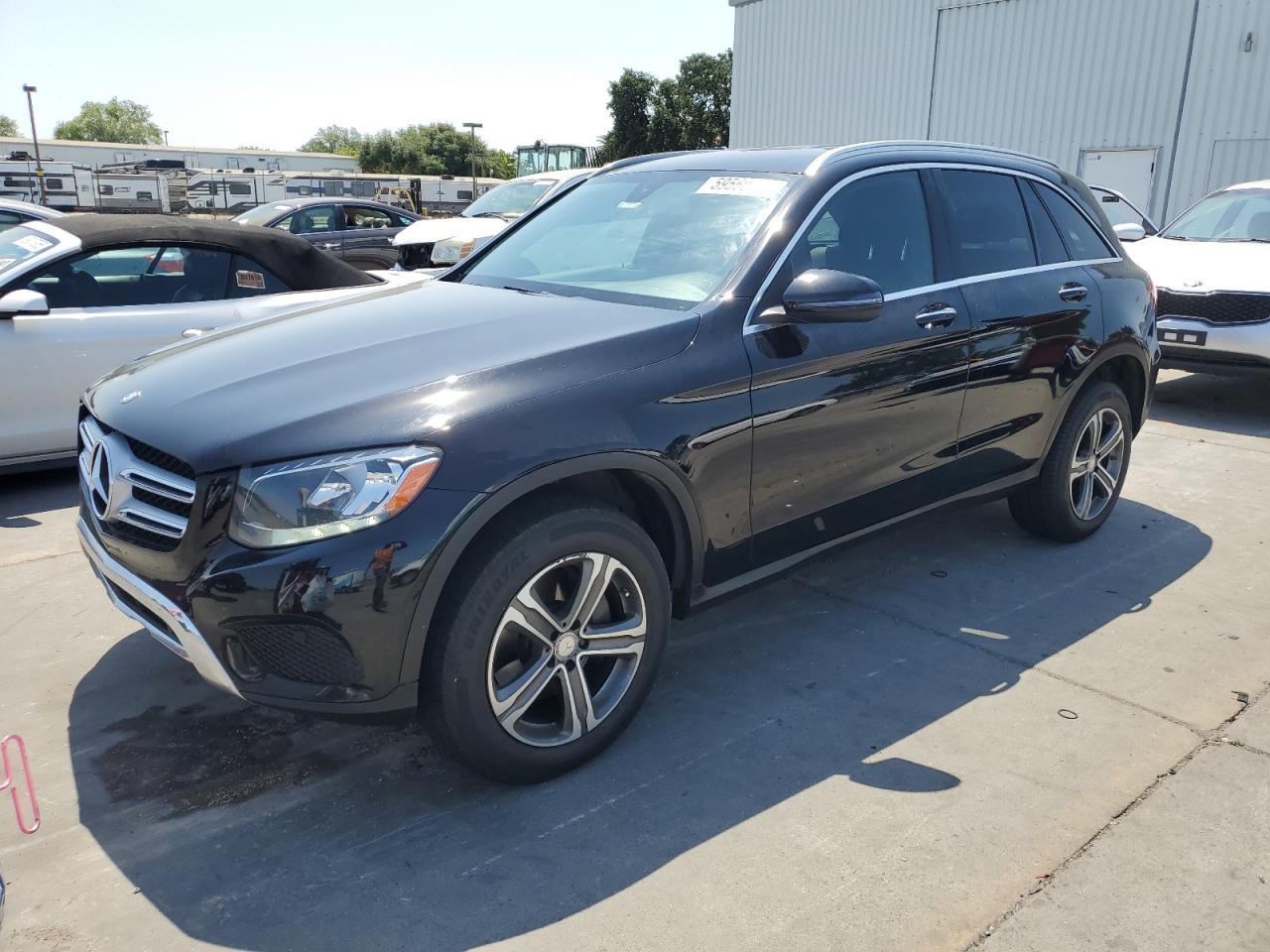 2016 Mercedes-Benz Glc 300 for Sale in Sacramento, CA - Minor Dent/Scratches