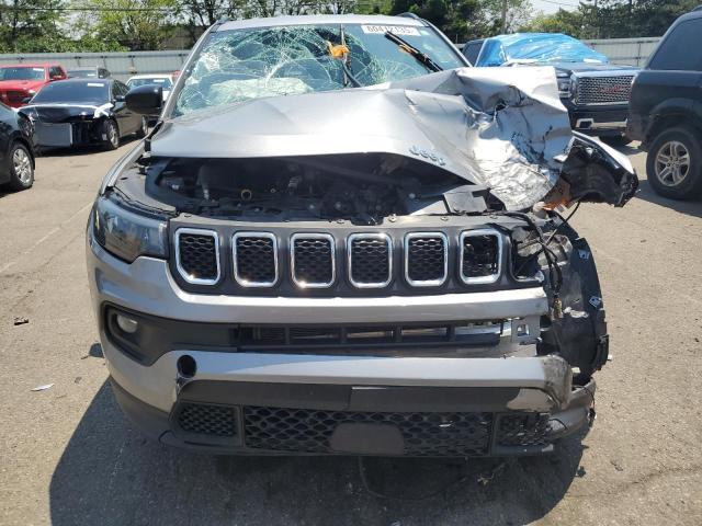  JEEP COMPASS 2024 Silver