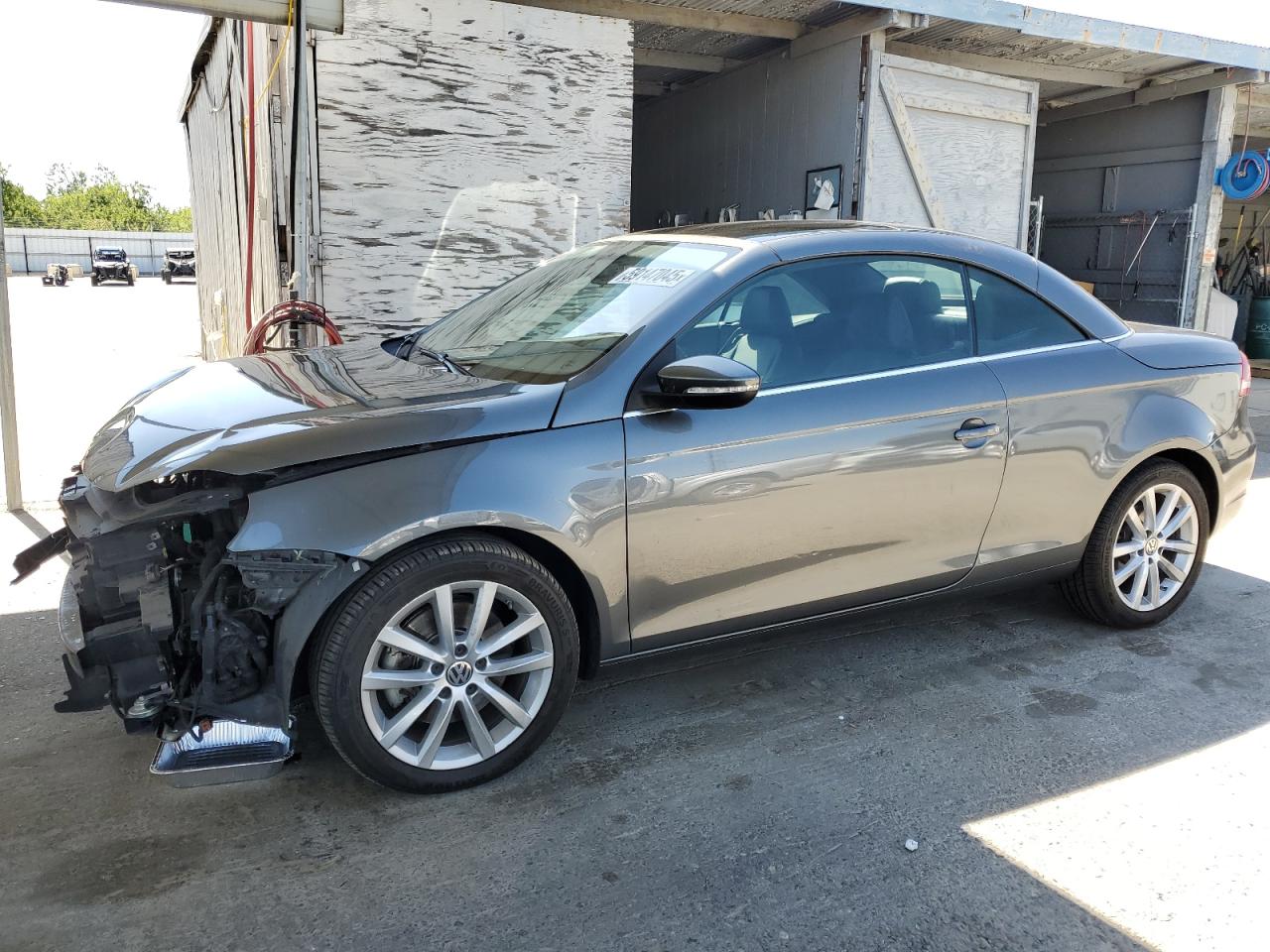 2012 Volkswagen Eos Komfort for Sale in Fresno, CA - Front End