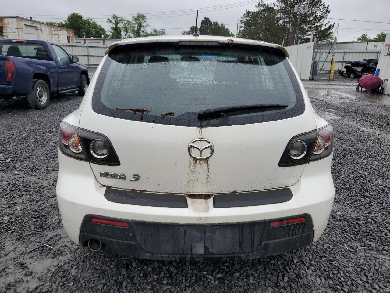 2008 MAZDA MAZDA3 with NORMAL WEAR damage, VIN JM1BK344581133151