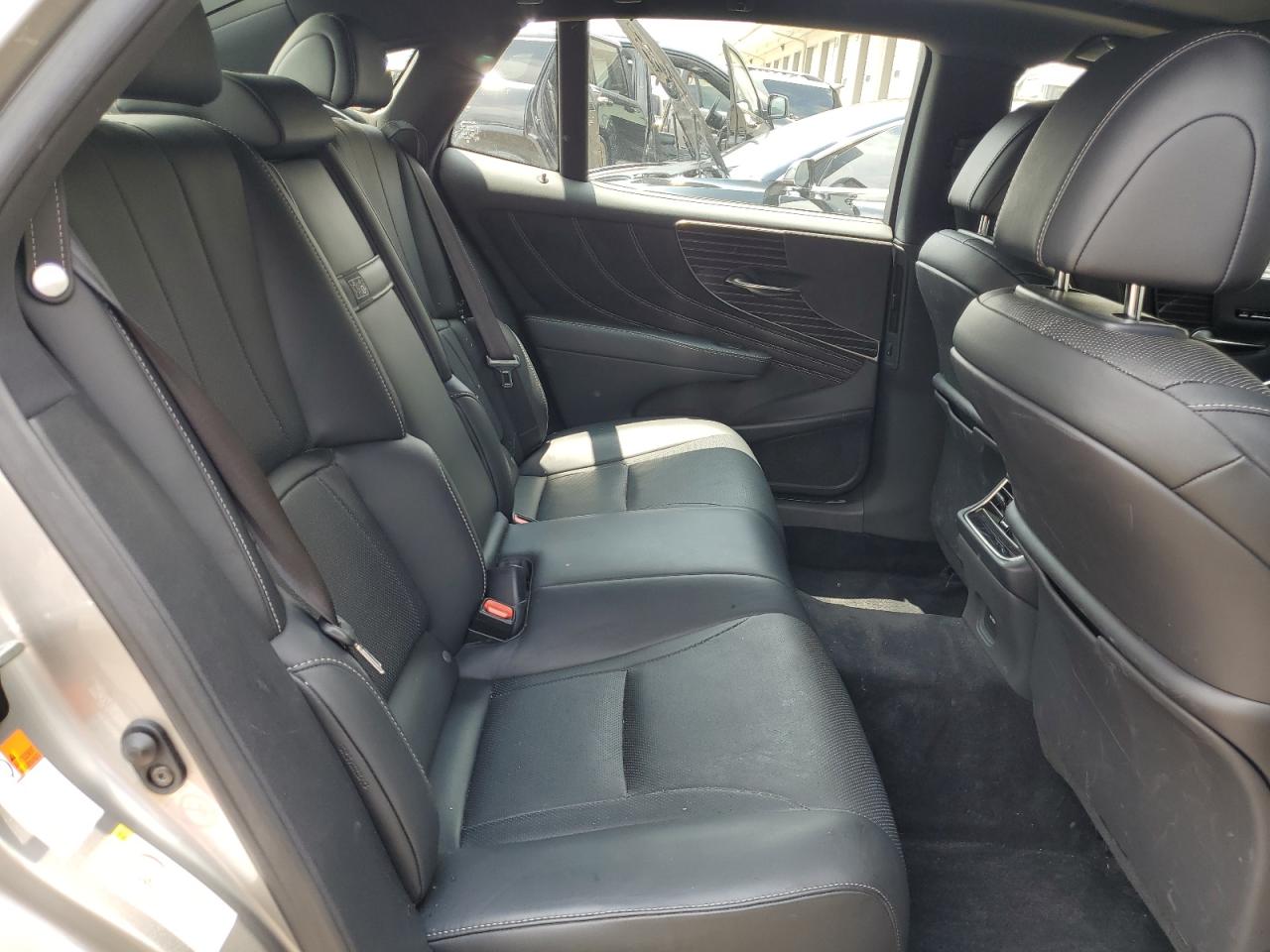 2018 Lexus Ls 500 Base VIN: JTHB51FF1J5006811 Lot: 62999675