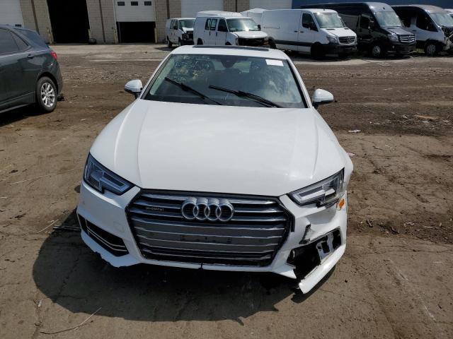  AUDI A4 2018 Білий