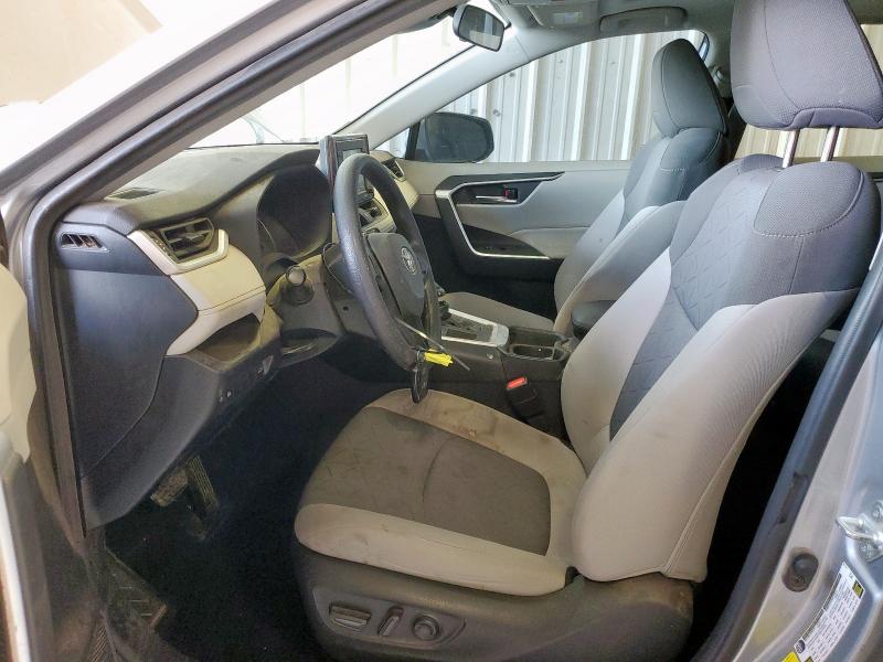  TOYOTA RAV4 2021 Серебристый