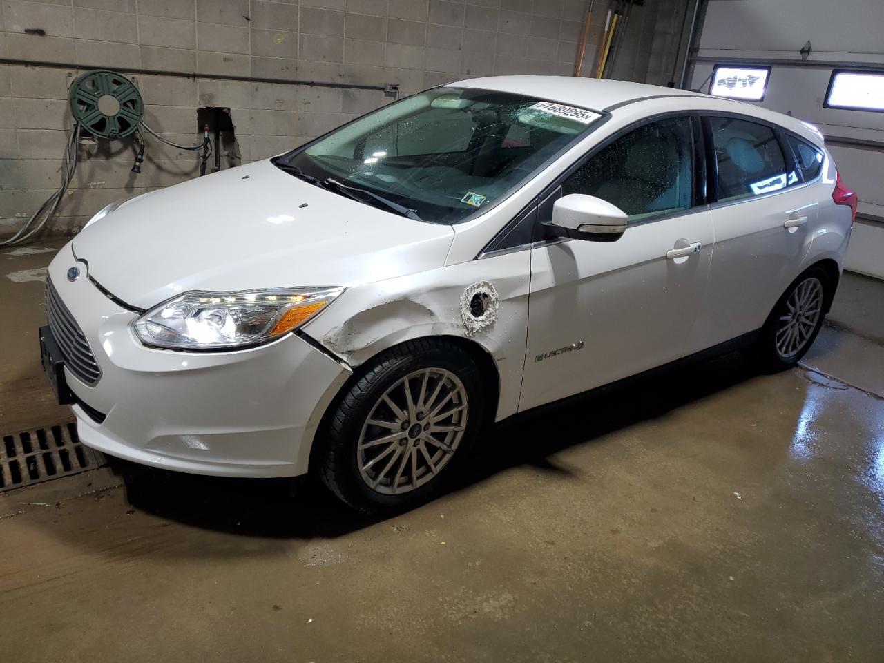 2014 Ford Focus Bev for Sale in Blaine, MN - Front End