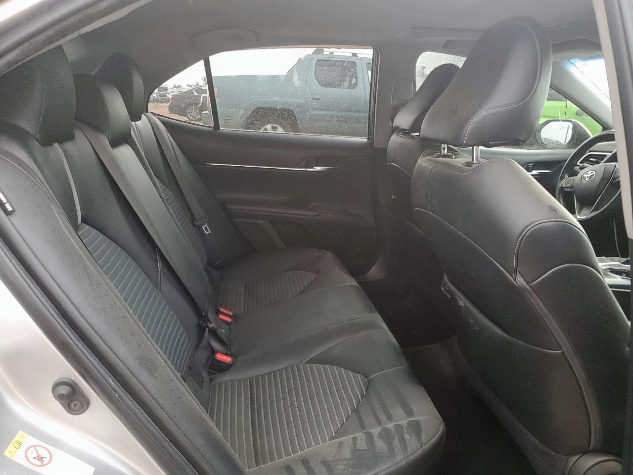 2018 Toyota Camry L VIN: 4T1B11HK0JU023169 Lot: 63199455
