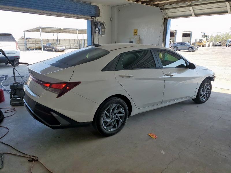  HYUNDAI ELANTRA 2024 Biały
