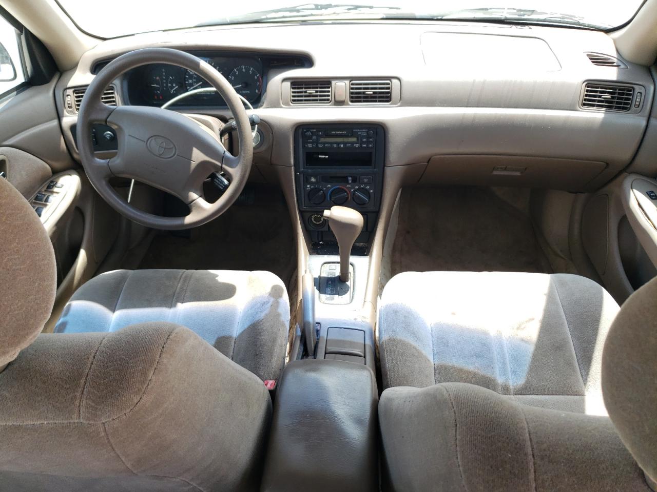 1999 Toyota Camry Ce VIN: 4T1BG22K2XU863900 Lot: 62513545