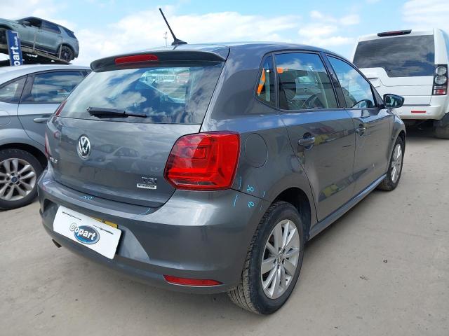 2015 VOLKSWAGEN POLO SE TS