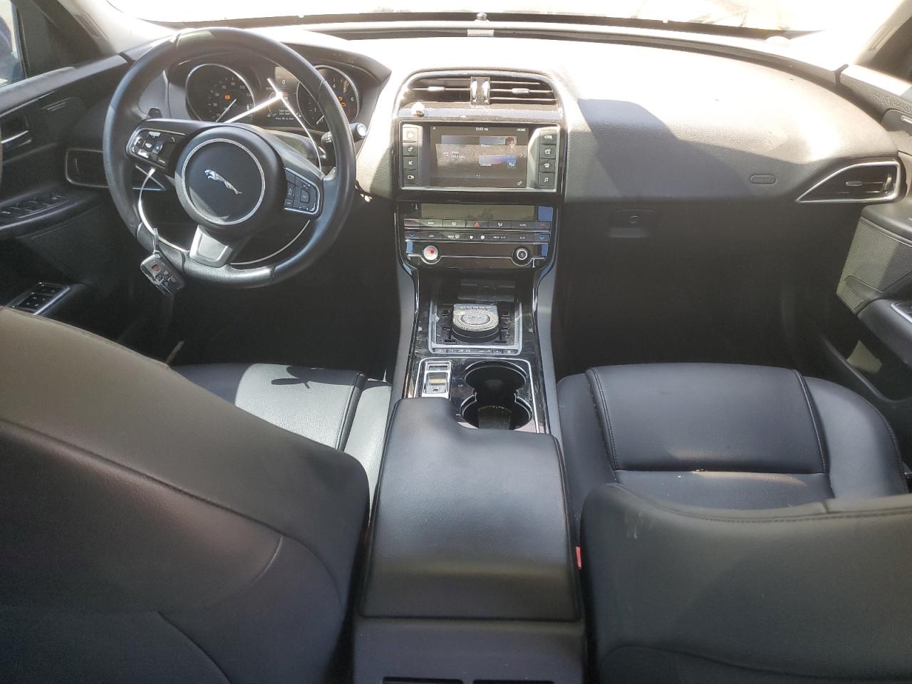 2017 Jaguar Xe Premium VIN: SAJAD4BV7HA975790 Lot: 59925055
