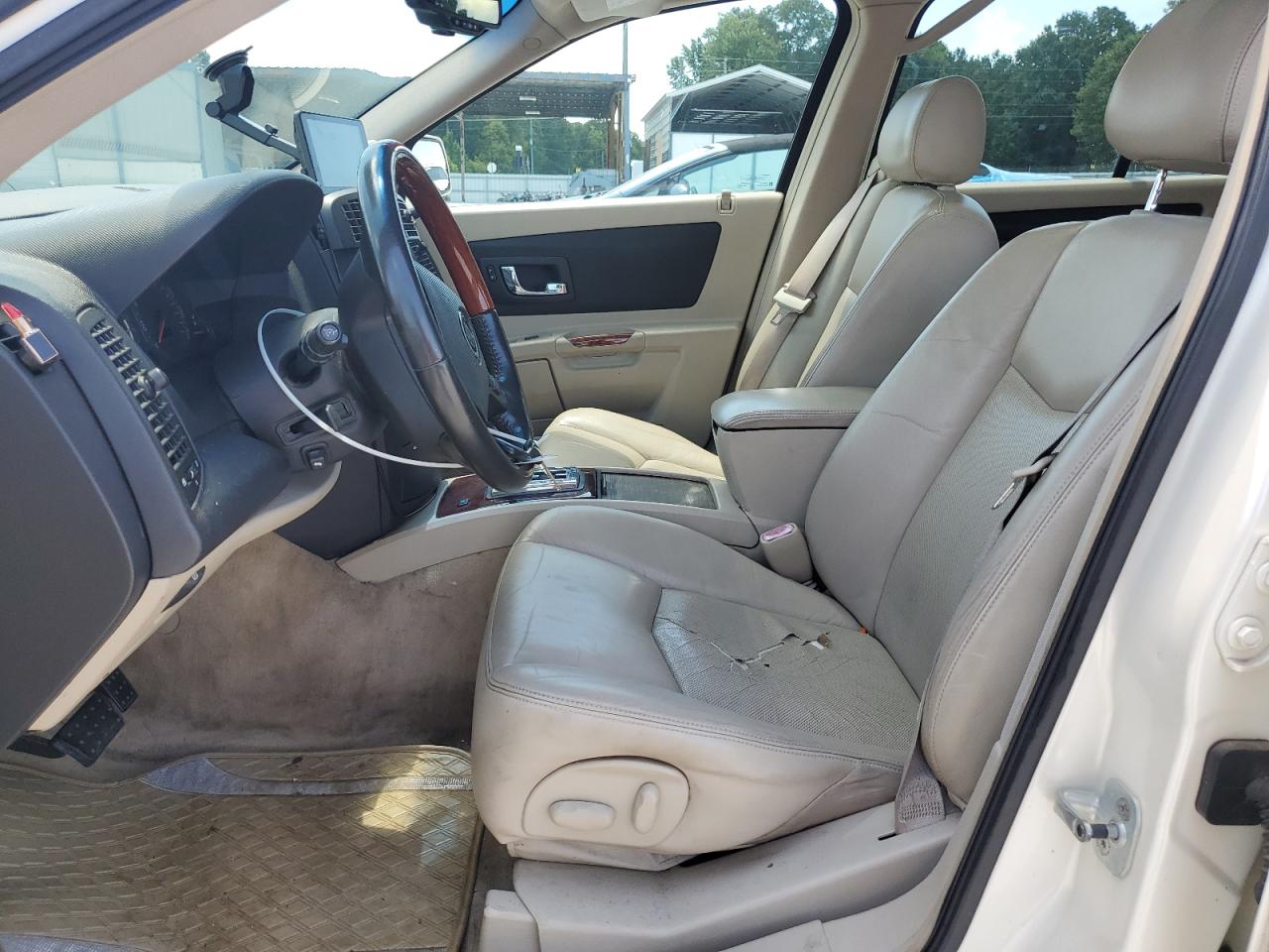 2004 Cadillac Srx VIN: 1GYDE63A840122177 Lot: 61427025
