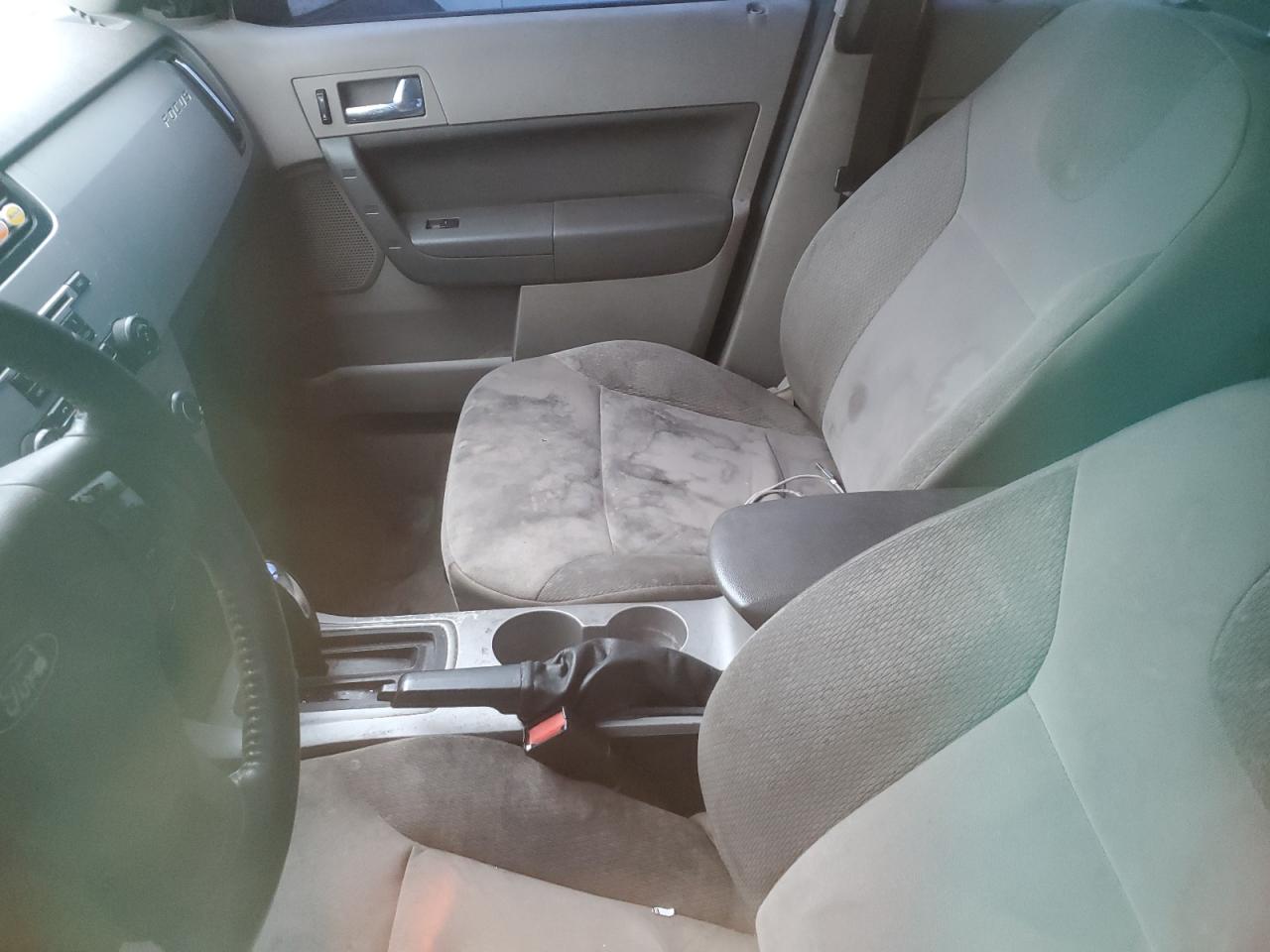2008 Ford Focus Se VIN: 1FAHP35NX8W136686 Lot: 62559625