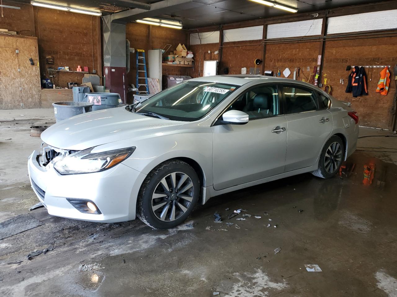 2017 Nissan Altima 2.5 продається в Ebensburg, PA - Front End