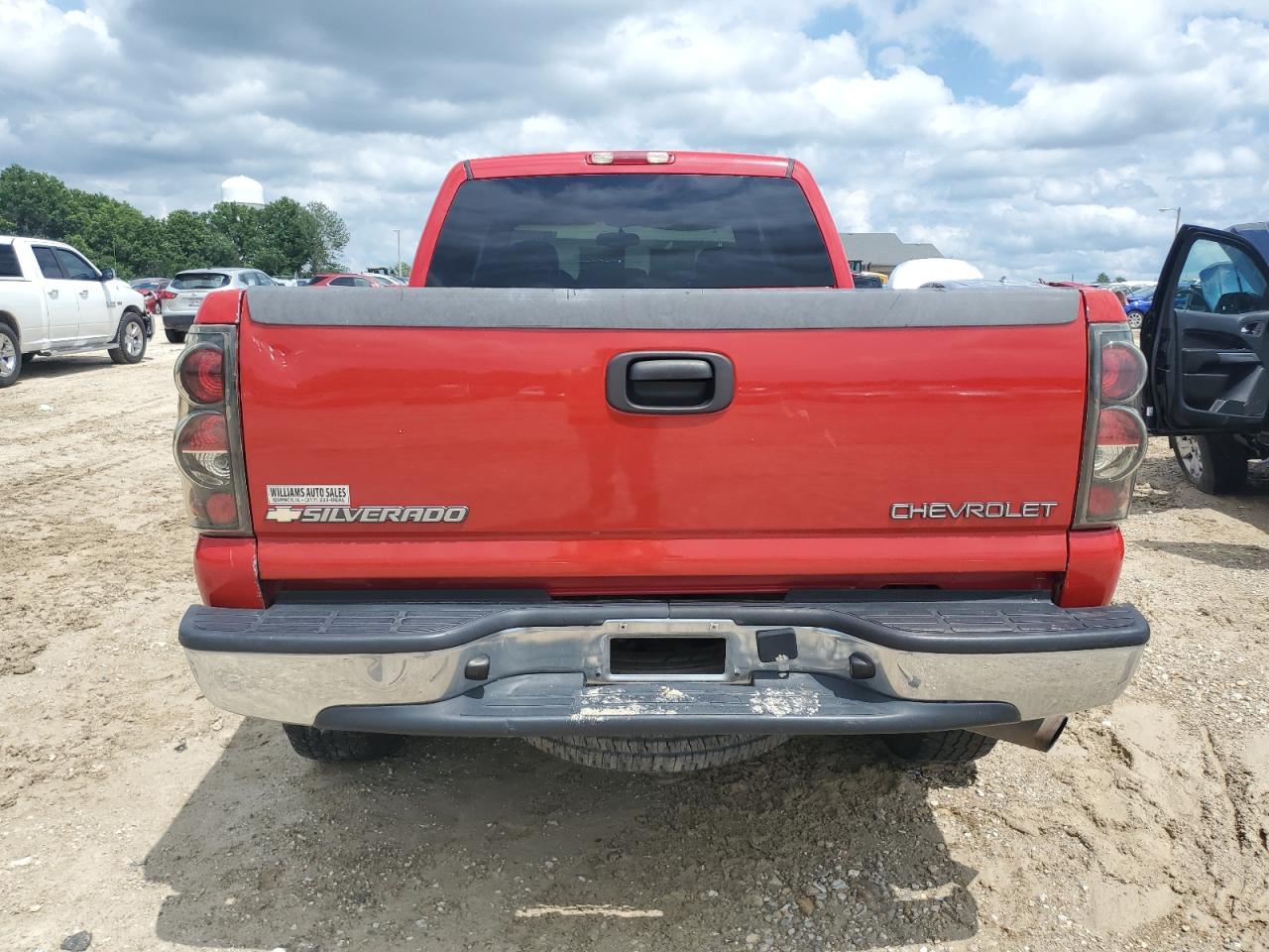 2003 Chevrolet Silverado C2500 Heavy Duty VIN: 1GCHC23133F138174 Lot: 62109905
