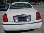 2001 Lincoln Town Car Signature   for Sale in Graham, WA - Front End