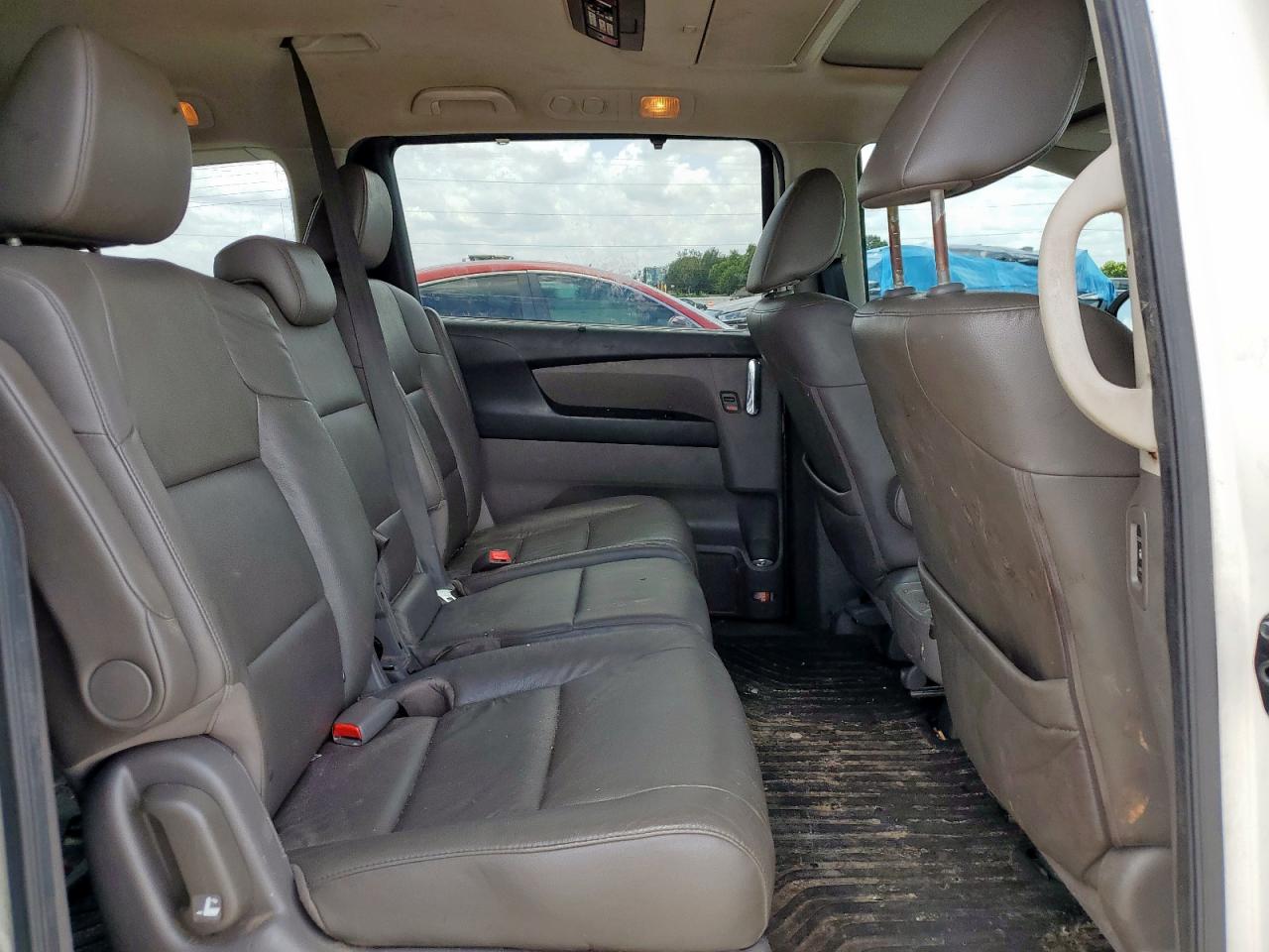 2016 Honda Odyssey Touring VIN: 5FNRL5H98GB127413 Lot: 62786945