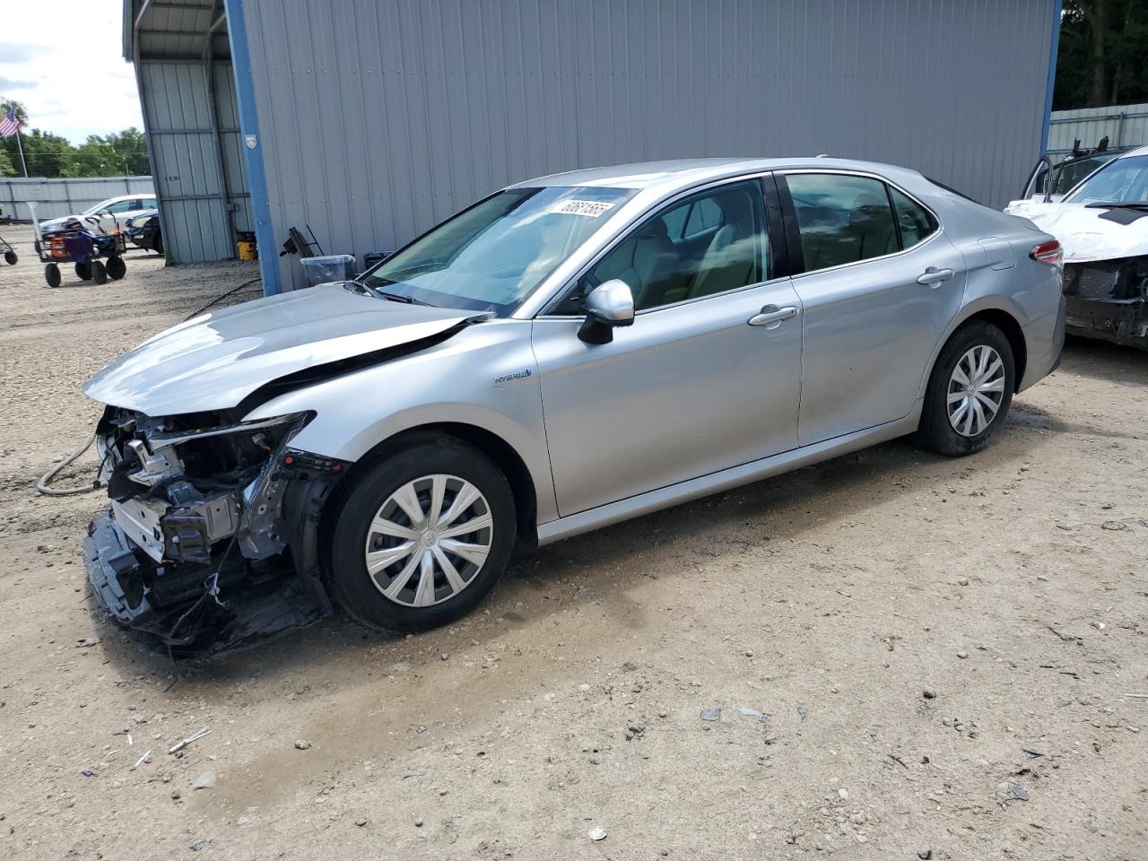 2020 Toyota Camry Le იყიდება Midway-ში, FL - Front End