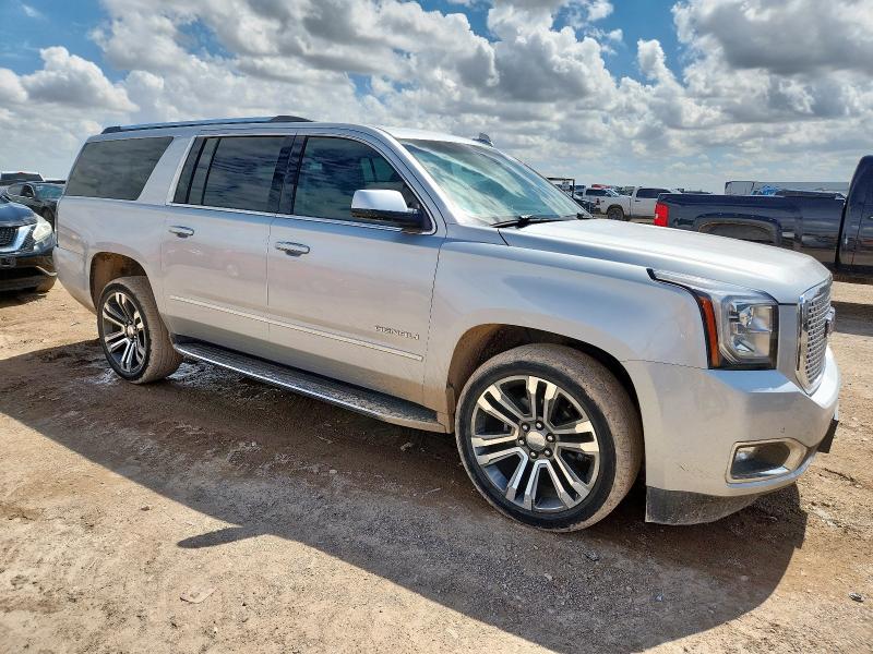  GMC YUKON 2017 Srebrny