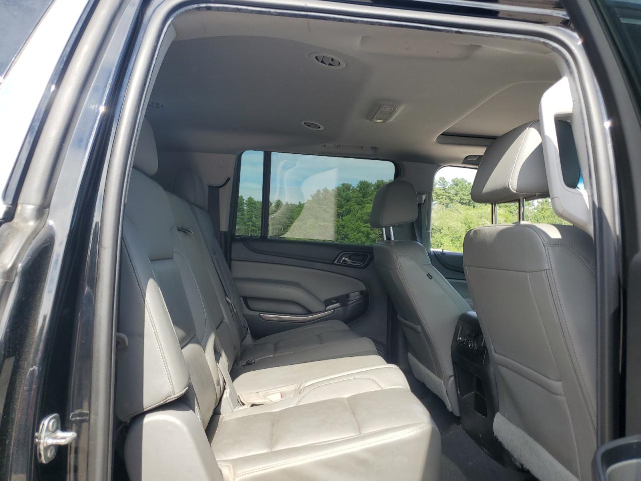 2019 Chevrolet Suburban K1500 Lt VIN: 1GNSKHKCXKR125781 Lot: 61845455