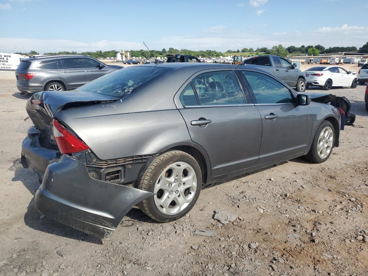 FORD FUSION 2010 VIN 3FAHP0HA5AR143528 photo 3
