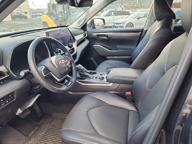  TOYOTA HIGHLANDER 2023 Синий