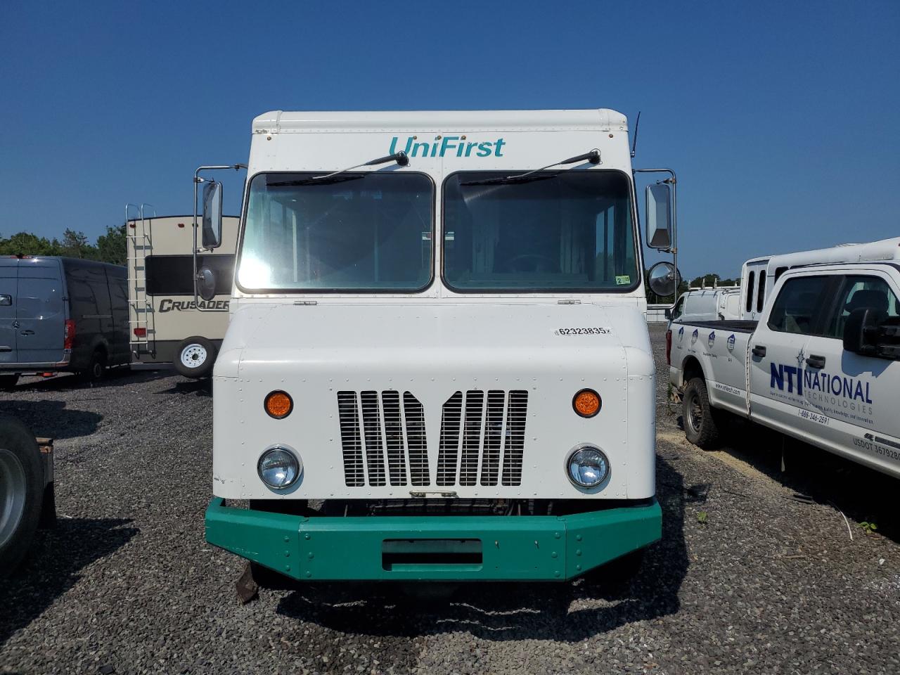 FREIGHTLINER ALL OTHER 2014 VIN 4UZAC2DV0ECFV2034 photo 5