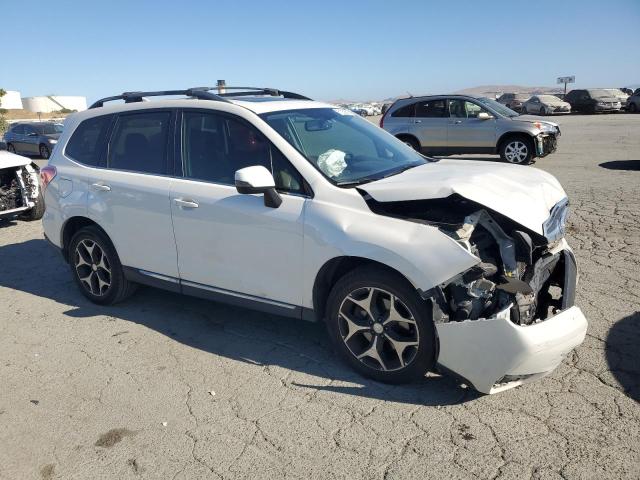  SUBARU FORESTER 2016 White