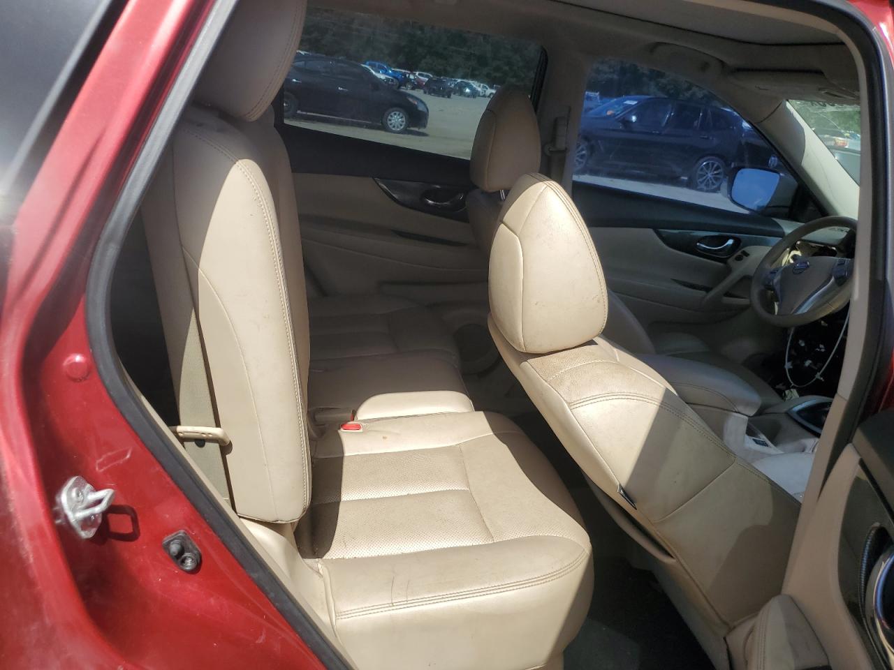 2015 Nissan Rogue S VIN: 5N1AT2MT8FC843801 Lot: 63002605