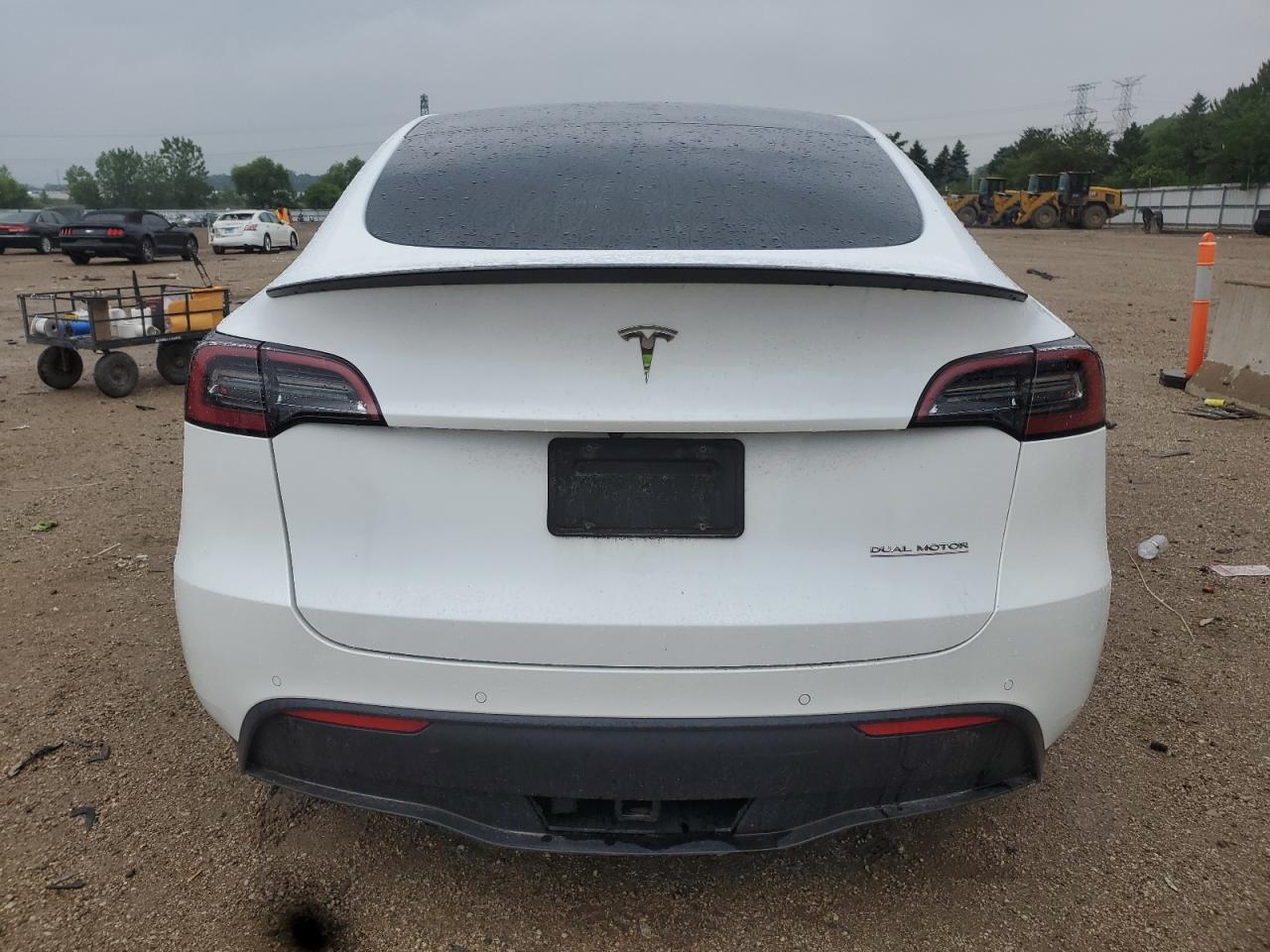 2022 Tesla Model Y VIN: 7SAYGDEF1NF389990 Lot: 61351175
