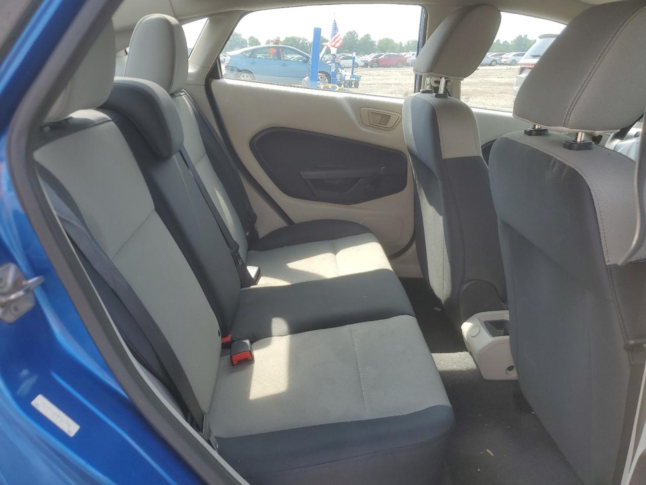 2011 Ford Fiesta S VIN: 3FADP4AJ0BM227898 Lot: 61448165