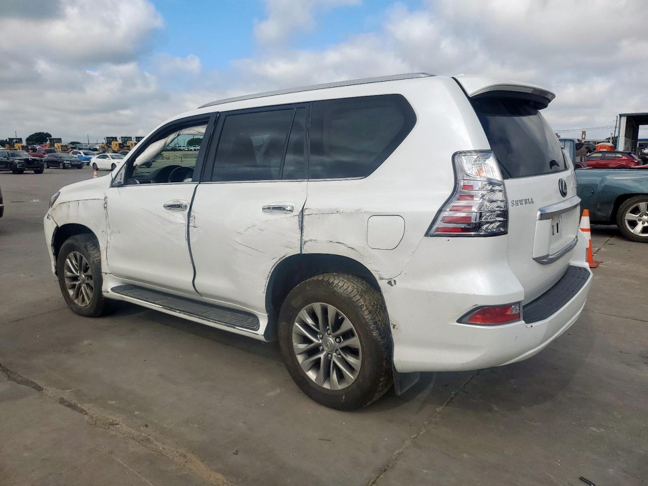 LEXUS GX 2020 VIN JTJAM7BX7L5253414 photo 2