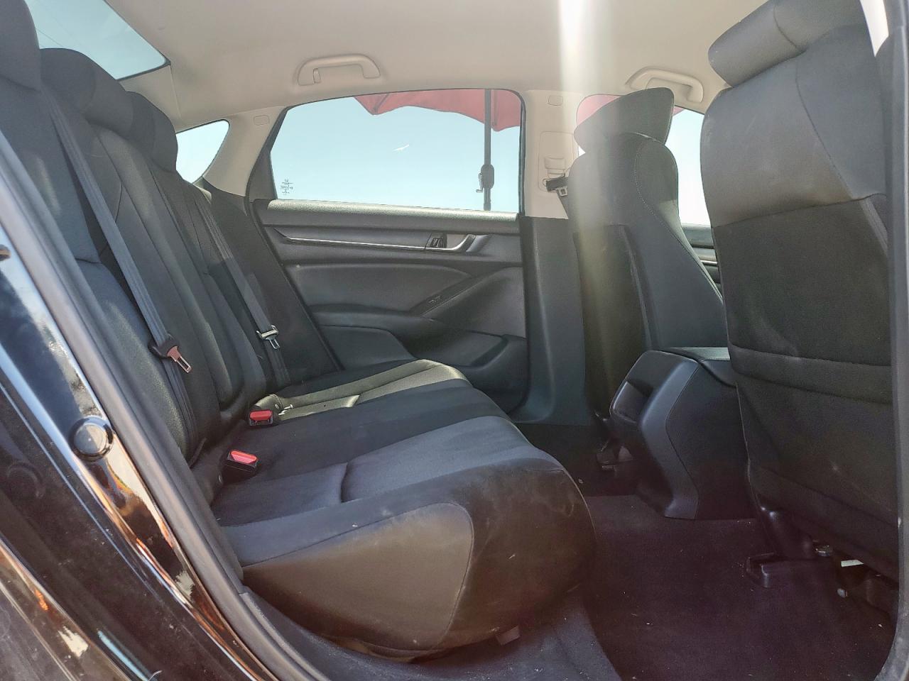 2019 Honda Accord Lx VIN: 1HGCV1F15KA033689 Lot: 62866135