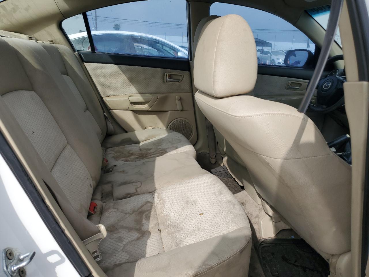 2004 Mazda 3 I VIN: JM1BK12F141165338 Lot: 62572105