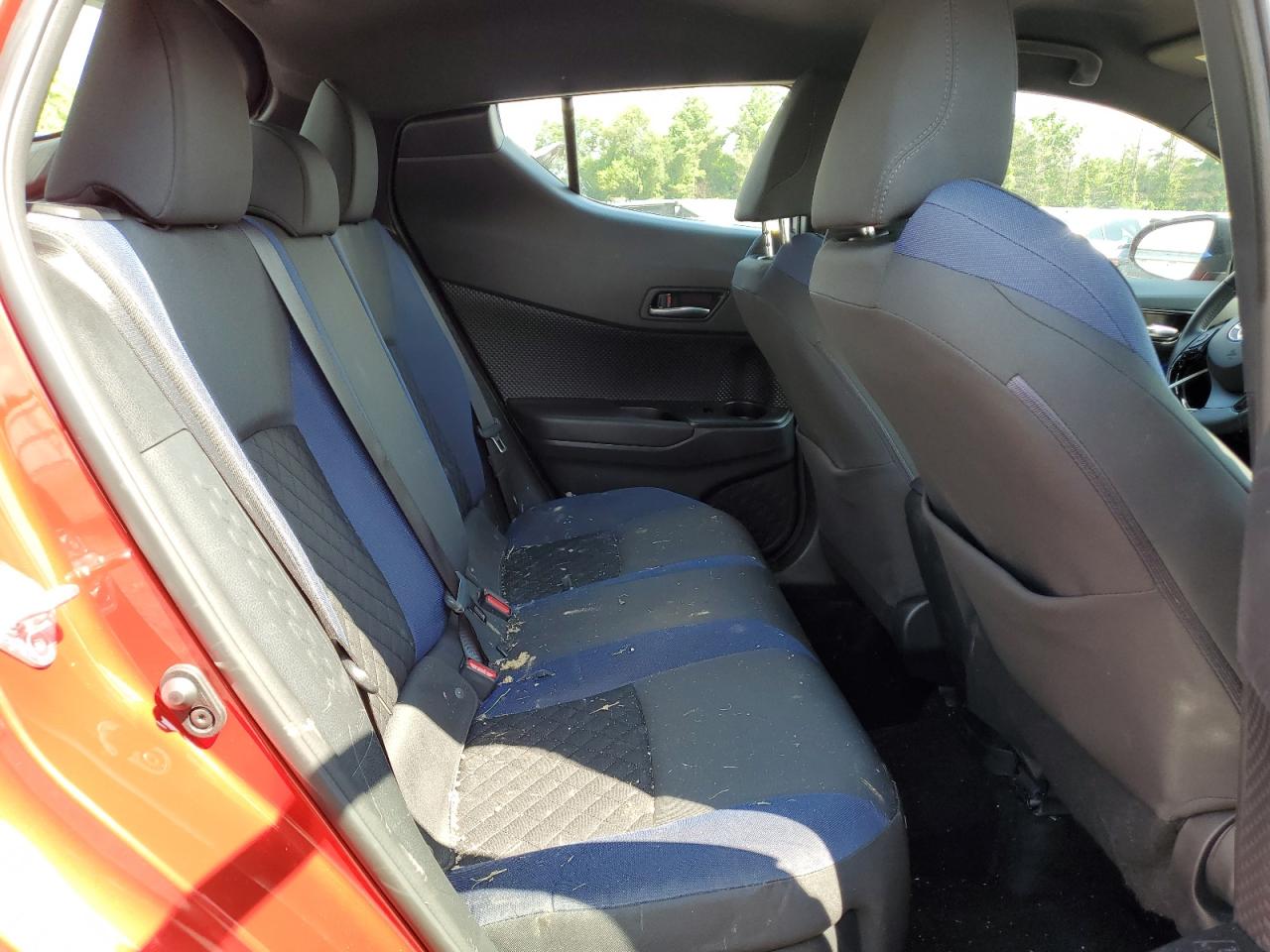2022 Toyota C-Hr Xle VIN: NMTKHMBX1NR143030 Lot: 62584025