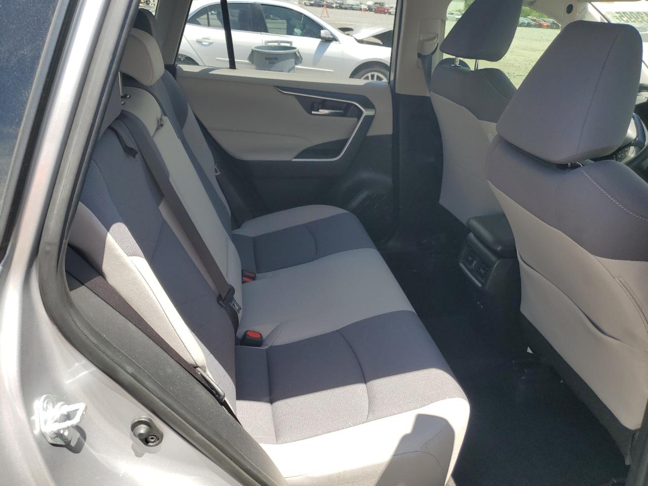 2021 Toyota Rav4 Xle VIN: JTMW1RFV7MD062055 Lot: 62943995